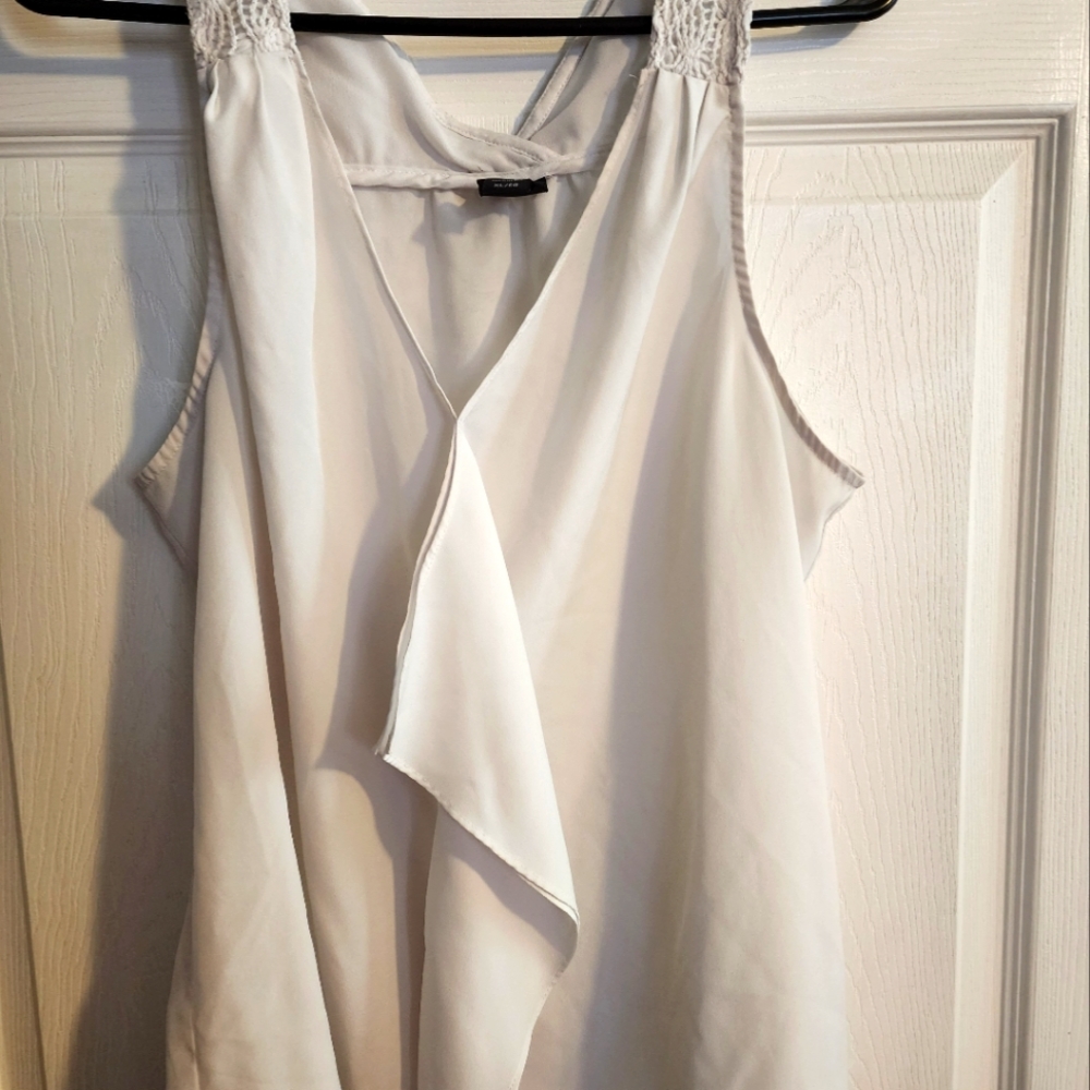 Covington flowy tank